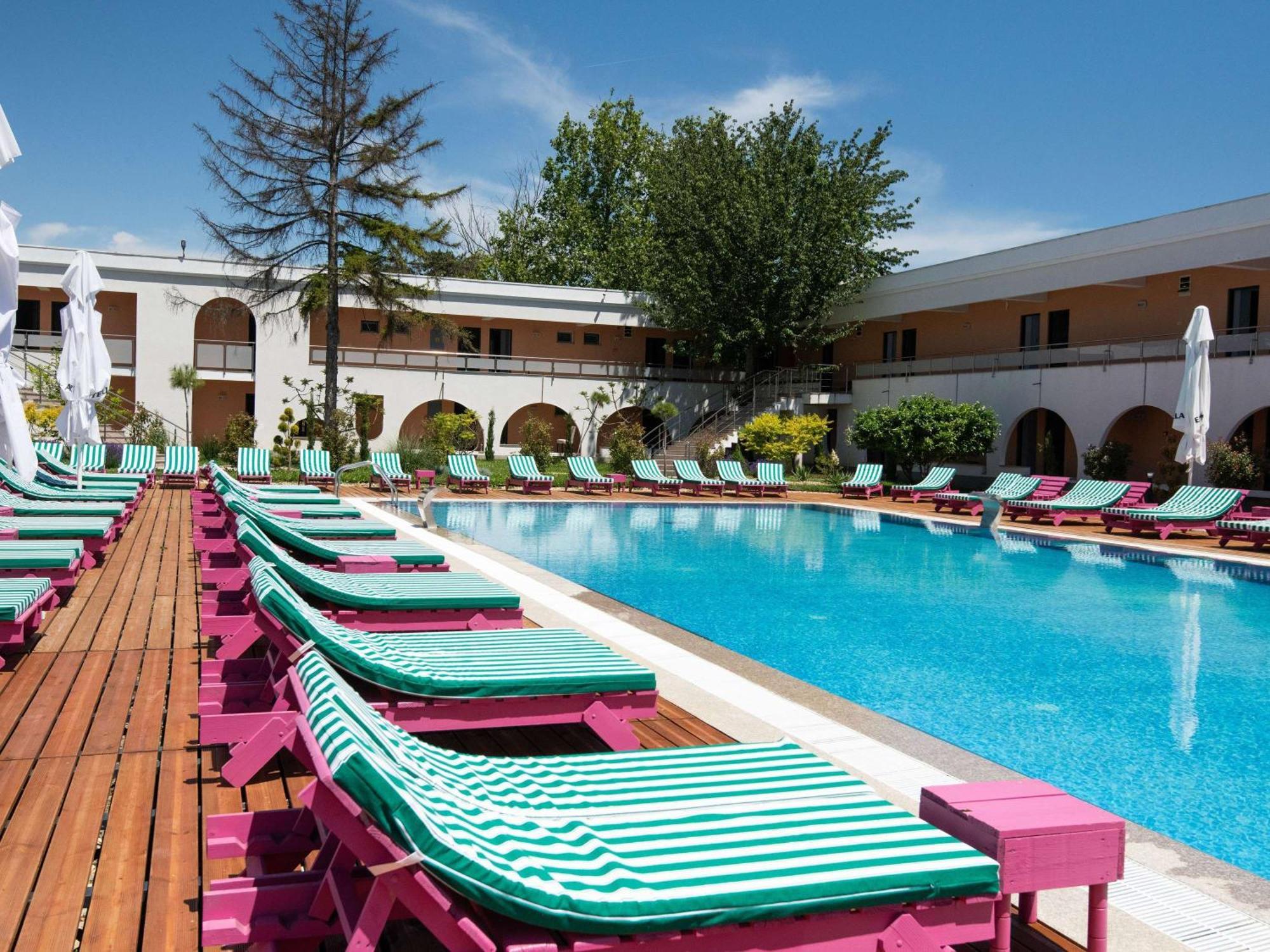 Ibis Styles Venus Hotel Exterior foto